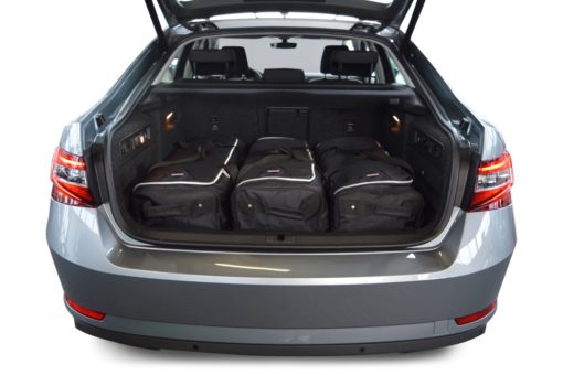 Pack de 6 sacs de voyage sur-mesure pour Skoda Superb III (3V) (depuis 2015) - Gamme Classique