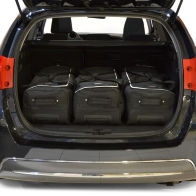 Pack de 6 sacs de voyage sur-mesure pour Toyota Auris II TS (de 2013 à 2019) - Gamme Classique