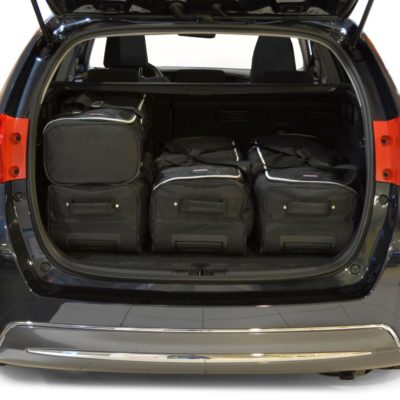 Pack de 6 sacs de voyage sur-mesure pour Toyota Auris II TS (de 2013 à 2019) - Gamme Classique